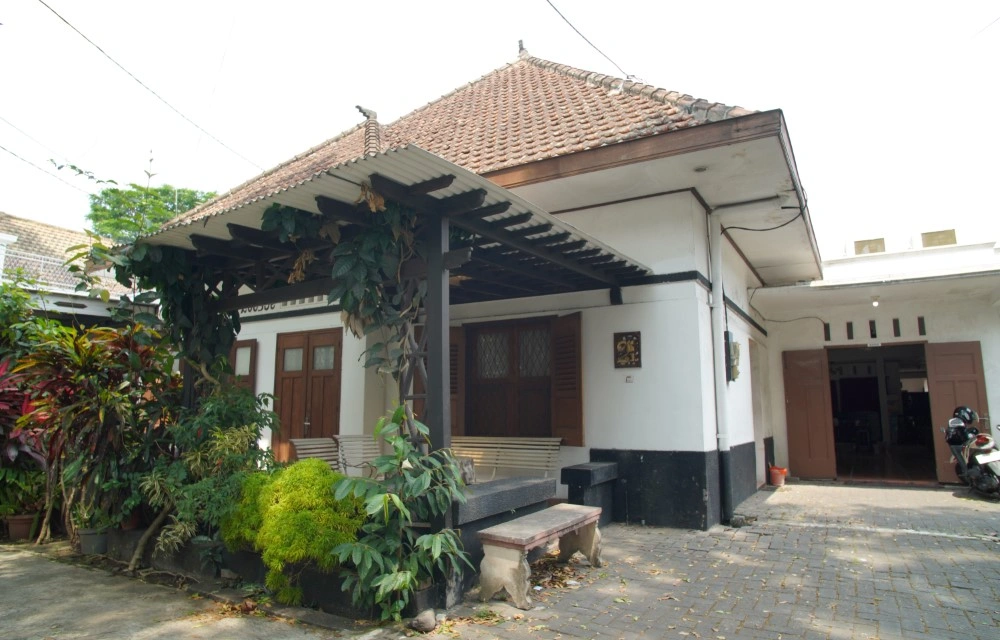 Indulge in Gourmet Dining at Loesje Guest House Syariah Picture